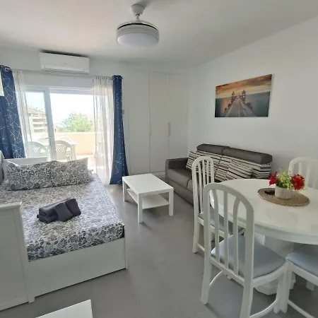 Benalbeach With Sea Views And Water Park Apartment